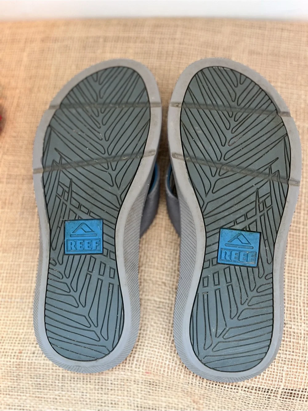 Reef Men’s Santa Ana Thong Flip Flop Sandals Size 8